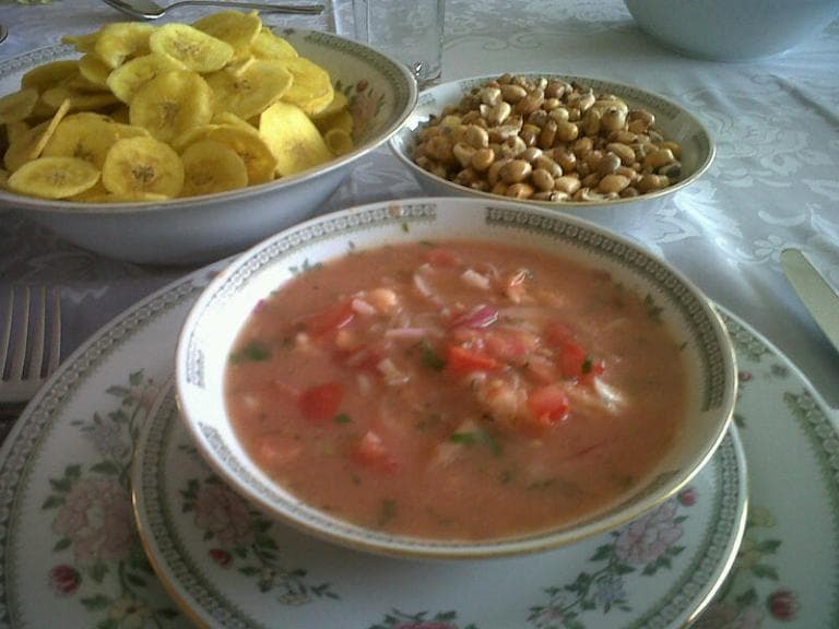 Rico ceviche de camarones