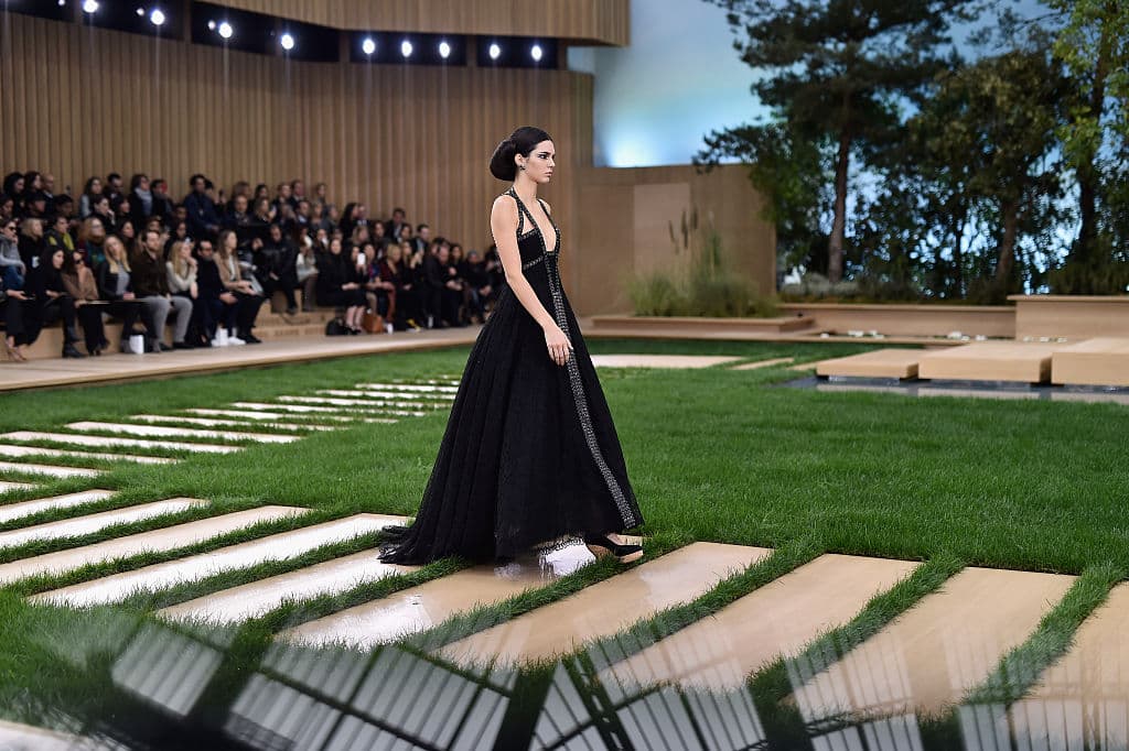 ¡Mira las imágenes del espectacular desfile de Chanel de alta costura primavera 2016!