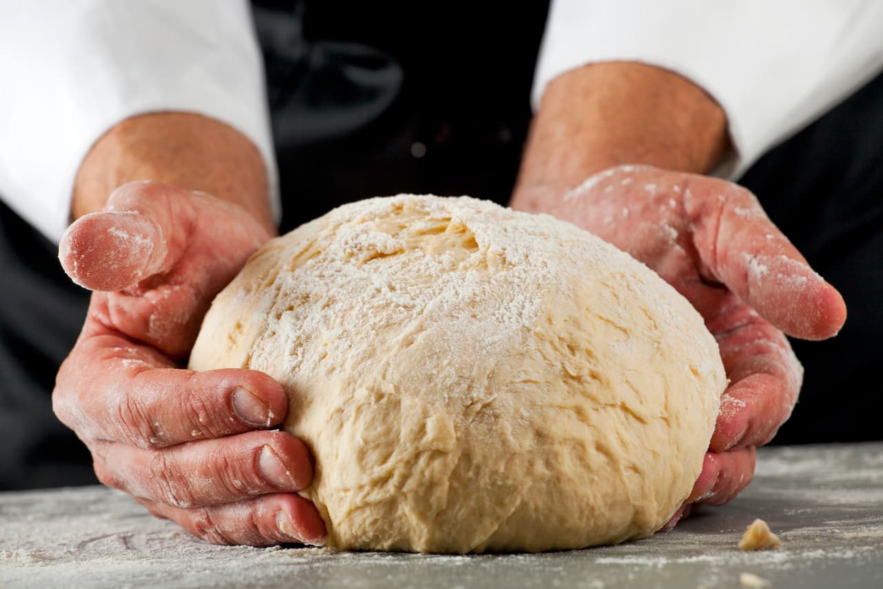 Recetas de pizzas dulces: anímate a darle un giro al clásico más delicioso