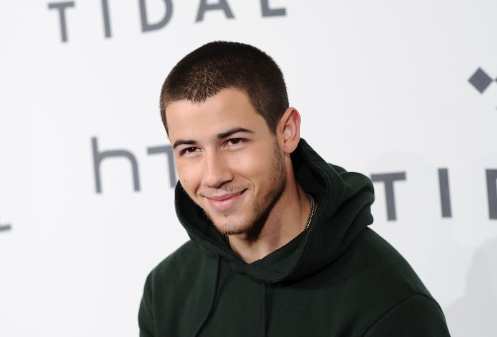 Nick Jonas está internado en el hospital: el accidente preocupa a sus fans