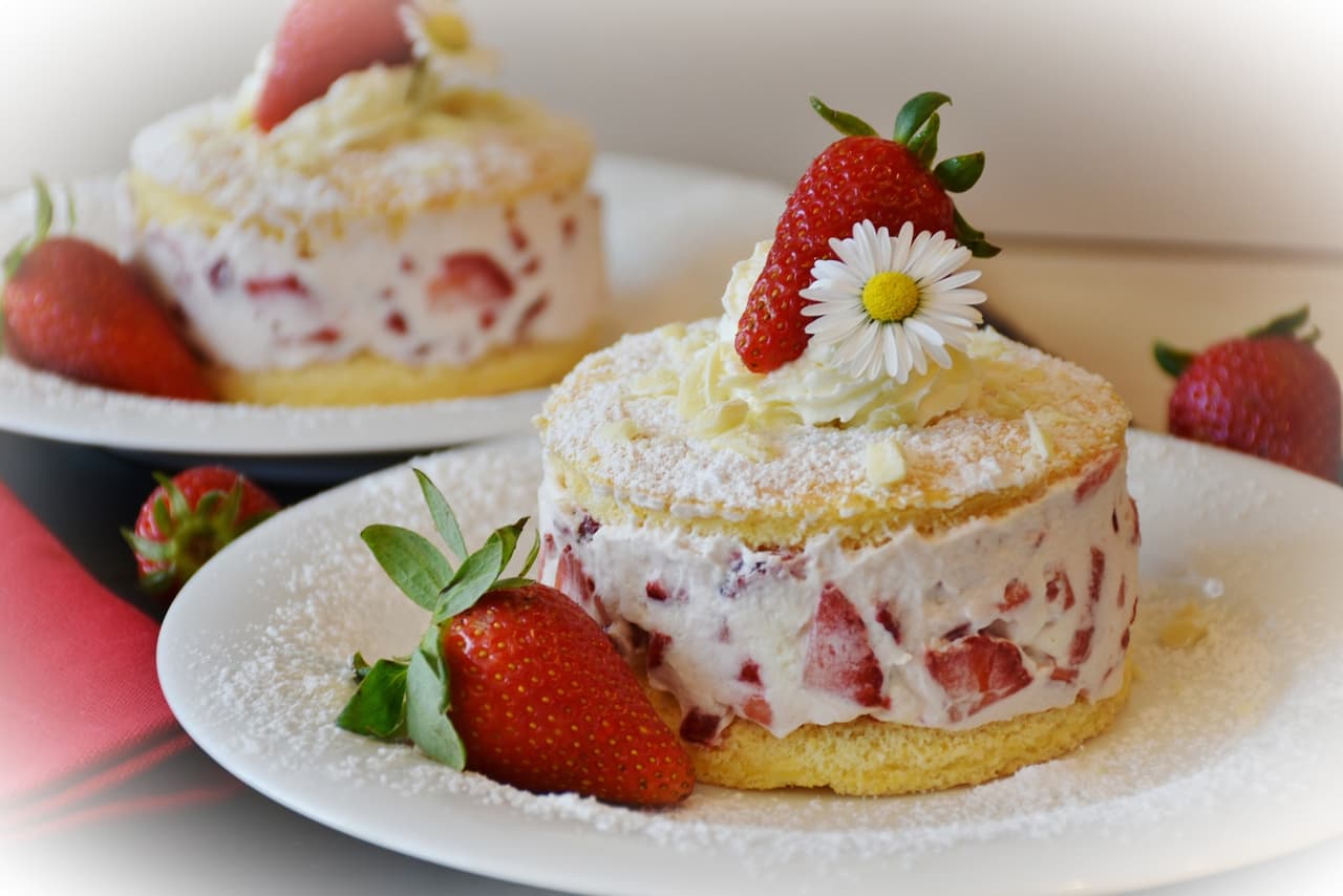 Si te gustan las fresas adorarás estos postres