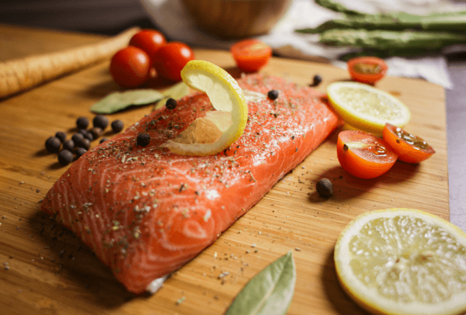 ¿Quieres cenar algo realmente delicioso? Entonces debes probar esta receta de salmón a la parrilla