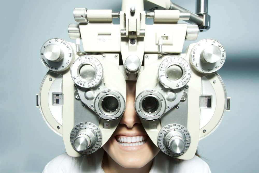 Las cataratas se puede corregir sin necesidad de una cirugía invasiva gracias a estos lentes