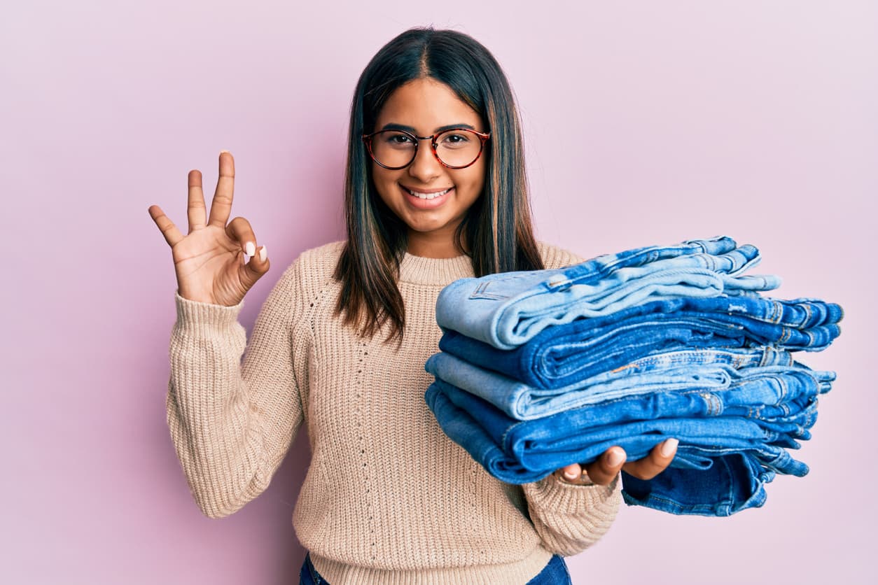 Así puedes saber si unos jeans te quedan sin tener que medírtelos (¡qué buen truco!)