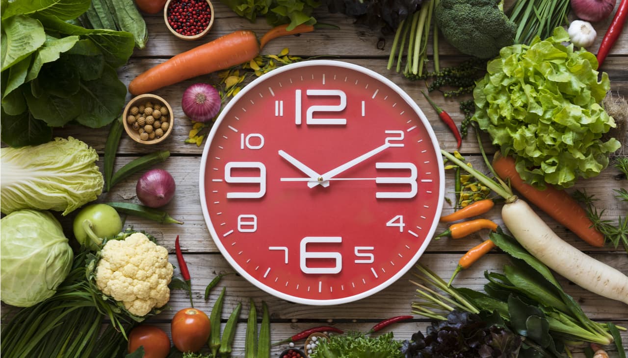 Ayuno prolongado vs ayuno intermitente: conoce cómo bajar de peso de forma saludable