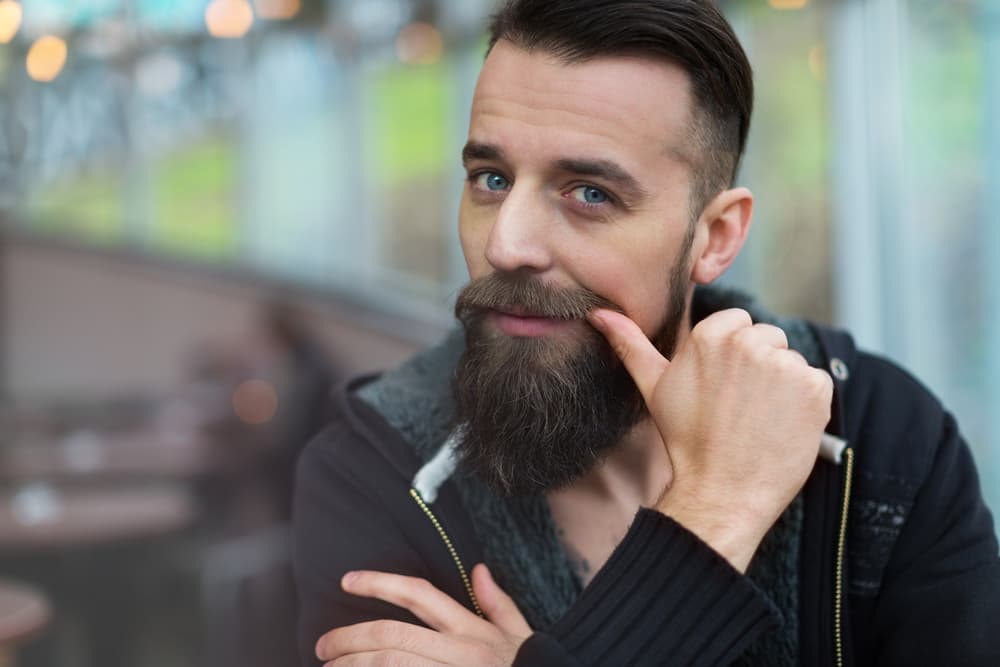 5 razones para besar a un hombre con barba al menos una vez en la vida