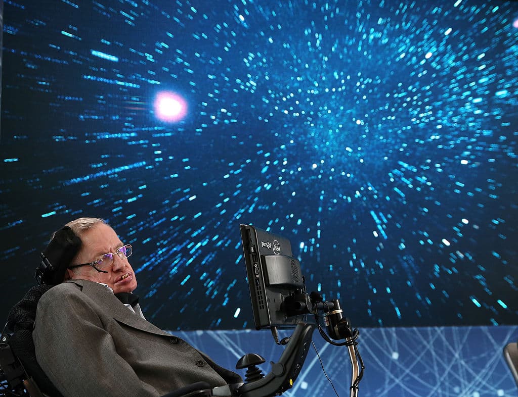 Stephen Hawking teorizó sobre cómo detectar universos paralelos semanas antes de morir