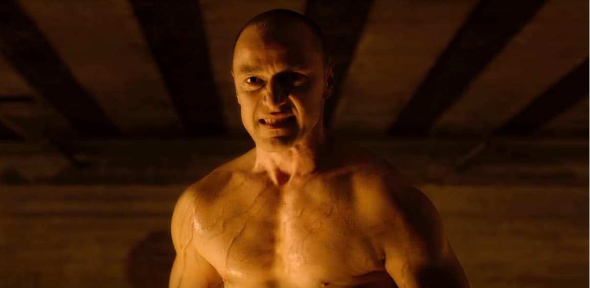 Glass rompe la taquilla en su primer fin de semana... ¿Pero llega a colmar las expectativas?