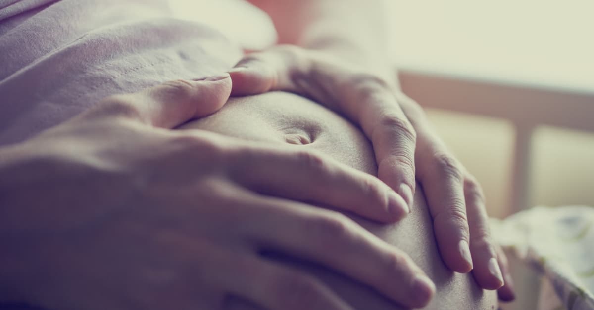 Estimular los pezones en las últimas semanas del embarazo ayuda inducir el parto naturalmente