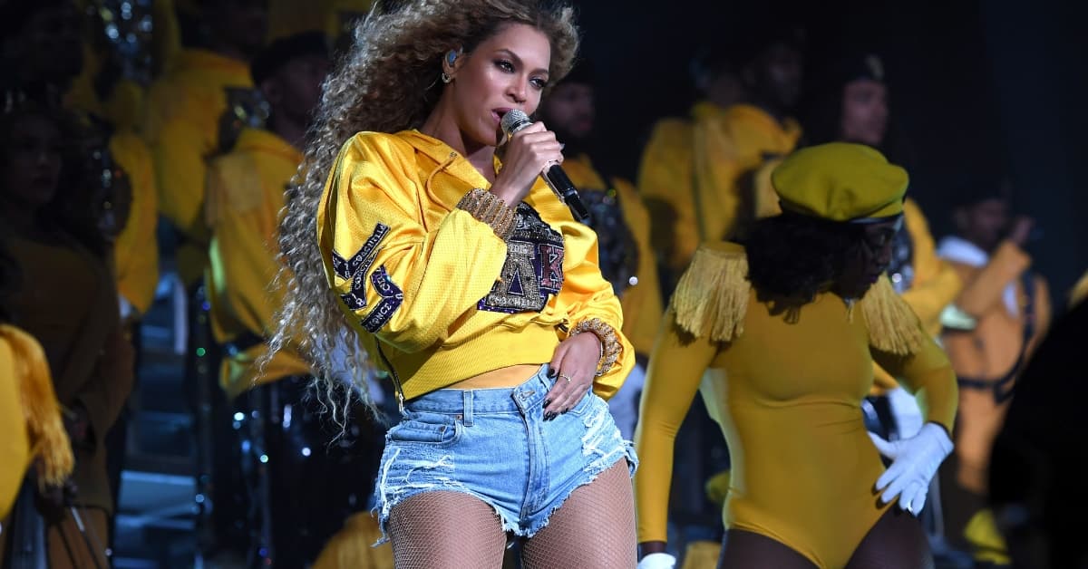 Estas famosas te harán sentir orgullosa de tener caderas anchas ¡Vivan las curvas!