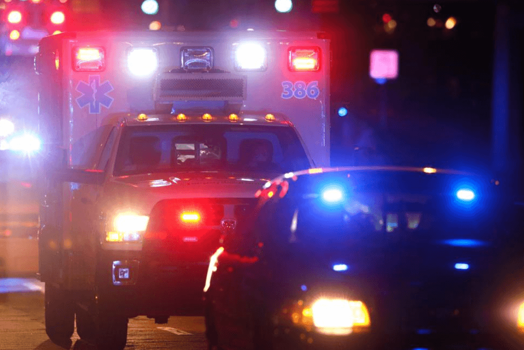 Pensó que eran unos nachos en mal estado… y terminó dando a luz a gemelos en un auto en Texas