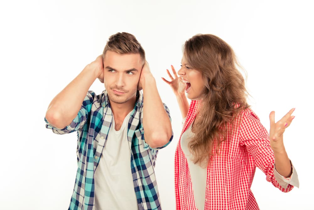 <b>Virgo con Escorpión, una relación intensa, difícil</b>
<br>Pudiera parecer que debido a la combinación tierra-agua esta sería una buena combinación, pero no es así. Aunque la compatibilidad no es imposible, sobre todo si los ascendentes son afines, los choques de personalidad son fuertes.