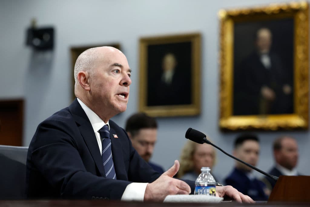 Juicio político a Mayorkas: republicanos envían al Senado los artículos del 'impeachment'