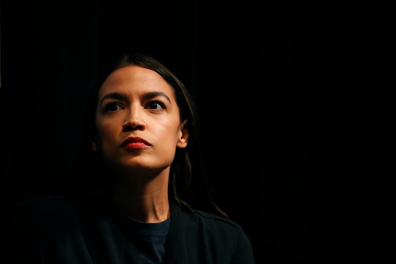 Por qué Ocasio-Cortez promovió procesos de impeachment contra dos jueces de la Suprema Corte