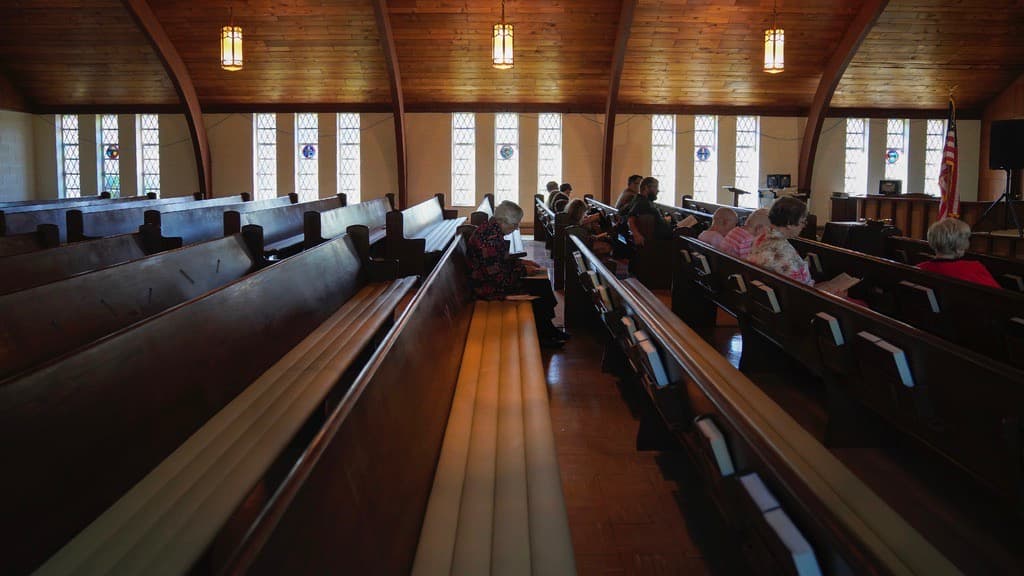 El explosivo crecimiento de los 'nones', estadounidenses que no creen en religiones