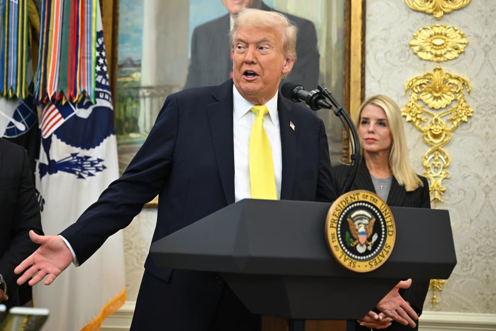 Qué se sabe de la autorización de Trump a las operaciones encubiertas de la CIA en Venezuela