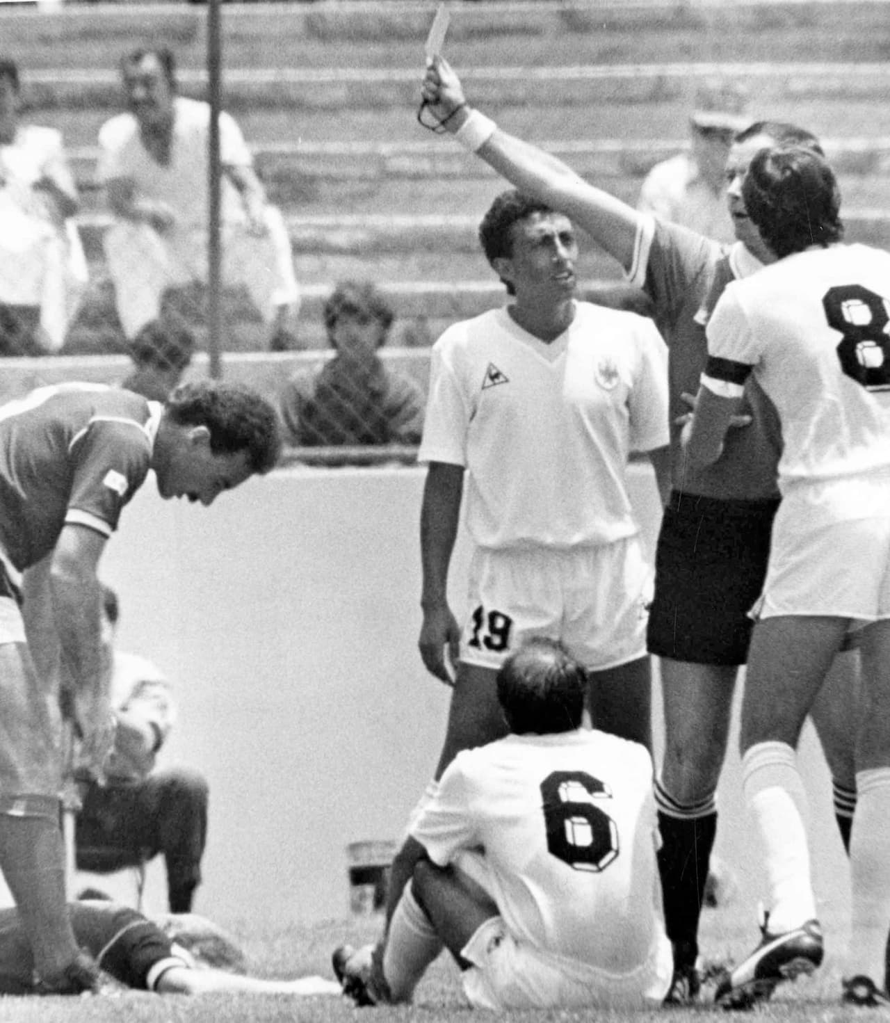 Récords insólitos de los Mundiales: del gol en 10 segundos al futbolista que jugó con 45 años
