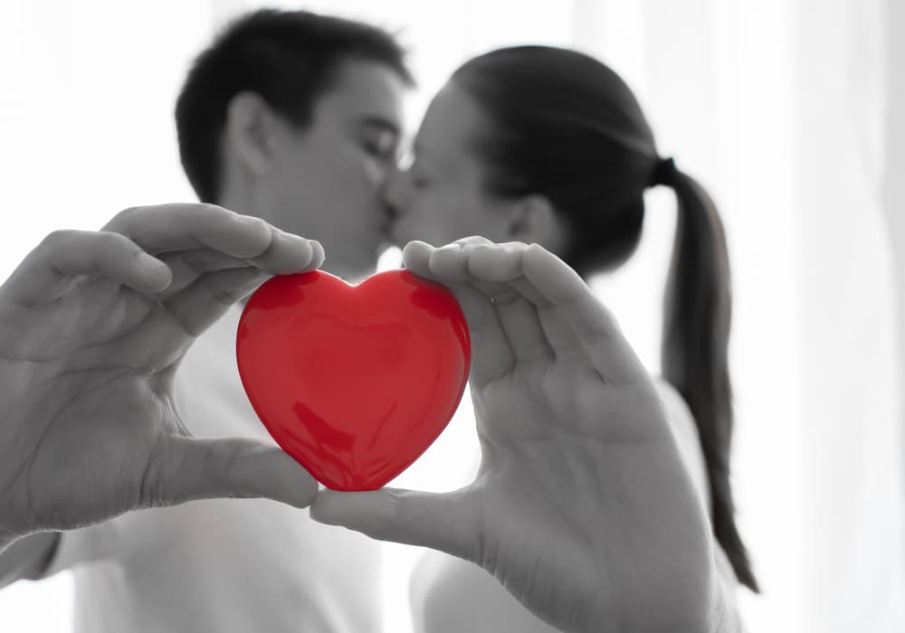 <b>CARACTERÍSTICAS DE PISCIS</b>
<br>Eres el signo 12 del Zodíaco
<b>. </b>Tu signo te confiere mucha imaginación y sensibilidad, compasión y bondad, intuición y una gran capacidad para el sacrificio personal. En tus aspectos
<b>positivos </b>eres idealista, desprendido y espiritual.