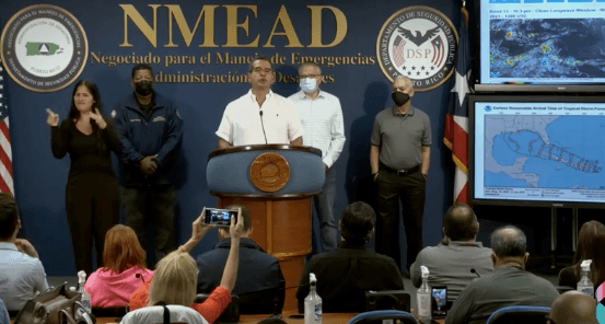 Gobernador Pierluisi posterga inicio del regreso a clases por la tormenta tropical Grace