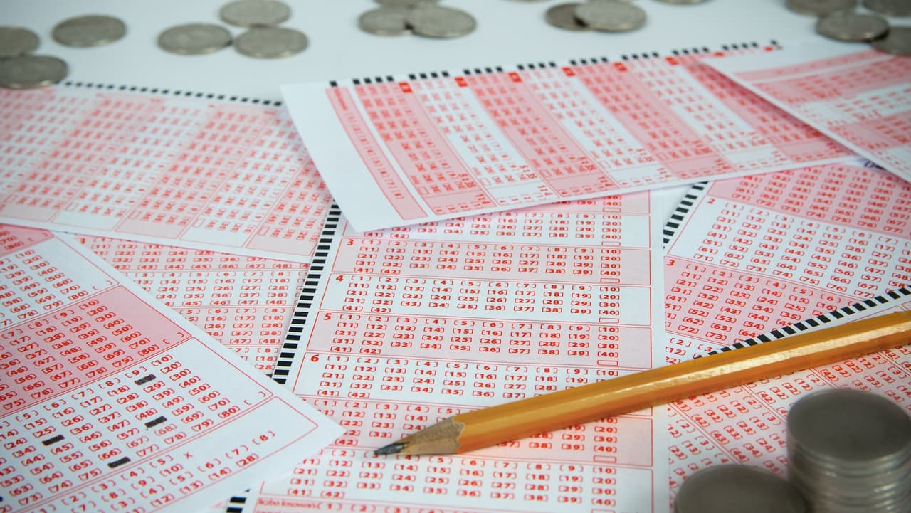 Afortunado gana premio mayor de $13.9 millones de New York Lotto en Long Island