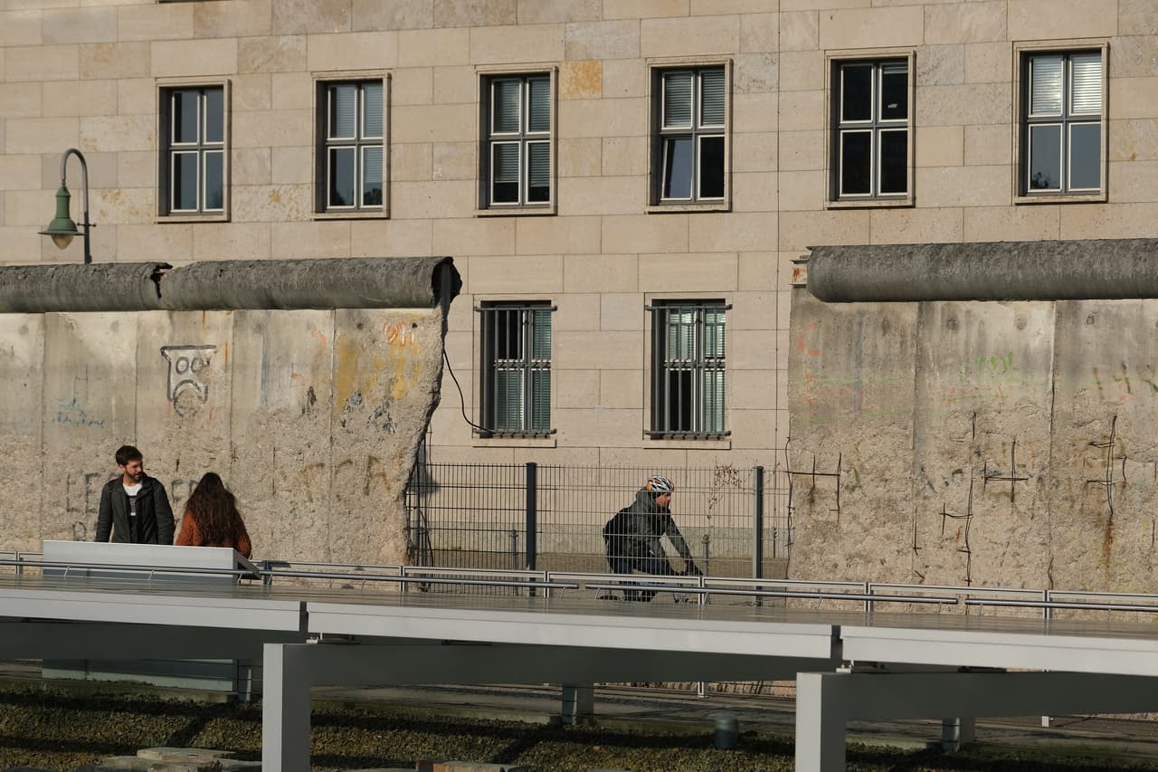 30 años después de la caída del Muro de Berlín hay cada vez más barreras en el mundo