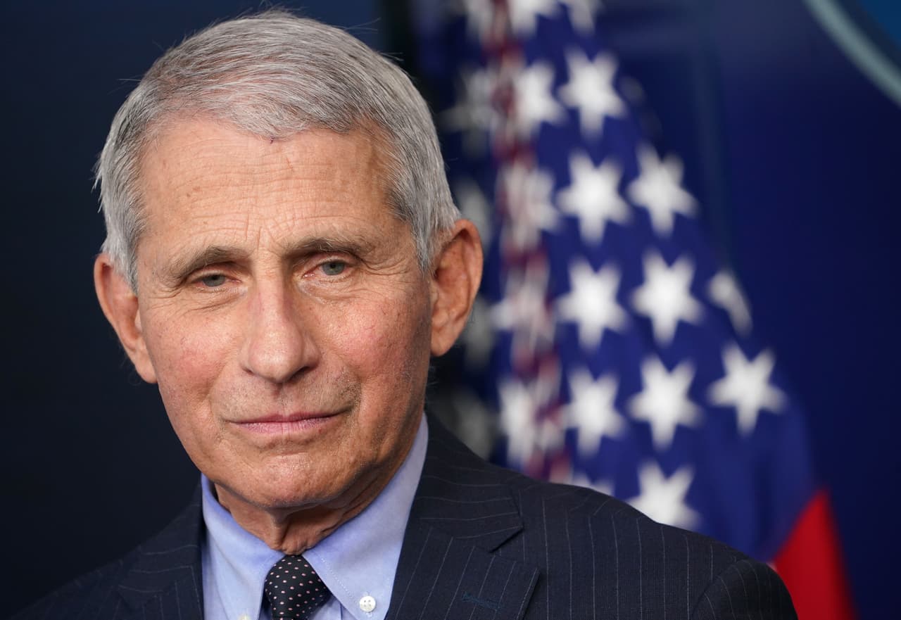 El doctor Anthony Fauci tiene coronavirus