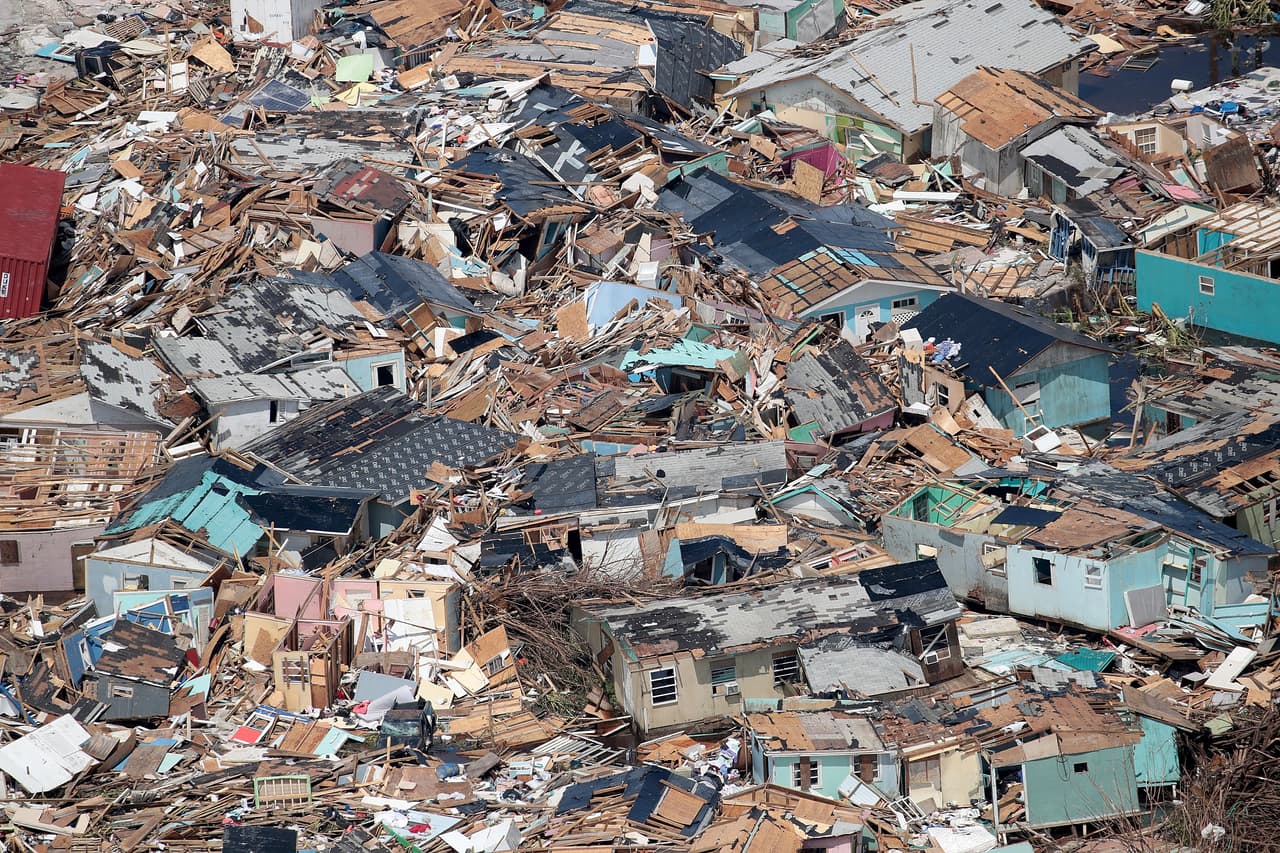 <b>Puesto 32. Desastres naturales: 0.01%.</b> En 2017 hubo 9,603 muertes por este tipo de catástrofes, que incluyen inundaciones, terremotos, huracanes y otras calamidades imprevistas de la naturaleza. Esta lista se basó en los datos analizados por el
<a href="http://www.healthdata.org/" target="_blank">Instituto de Métricas y Evaluación de Salud</a> (IHME, por sus siglas en inglés) de la Universidad de Seattle y publicados por el sitio de estadísticas
<a href="https://ourworldindata.org/causes-of-death" target="_blank">Our World in Data</a>.