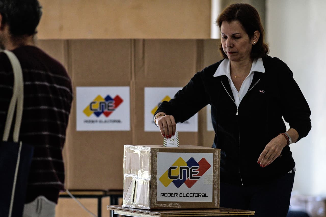 ¿Puede Venezuela pagar un referendo para sacar a Maduro del poder?