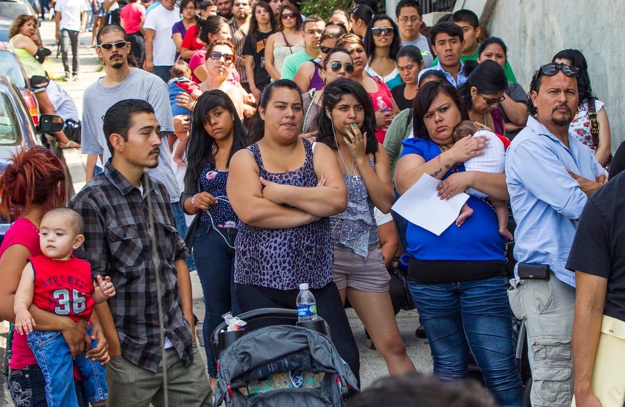 Trump quiere cambiar el Censo 2030 y dejar fuera a millones de inmigrantes: así podría afectar a los latinos