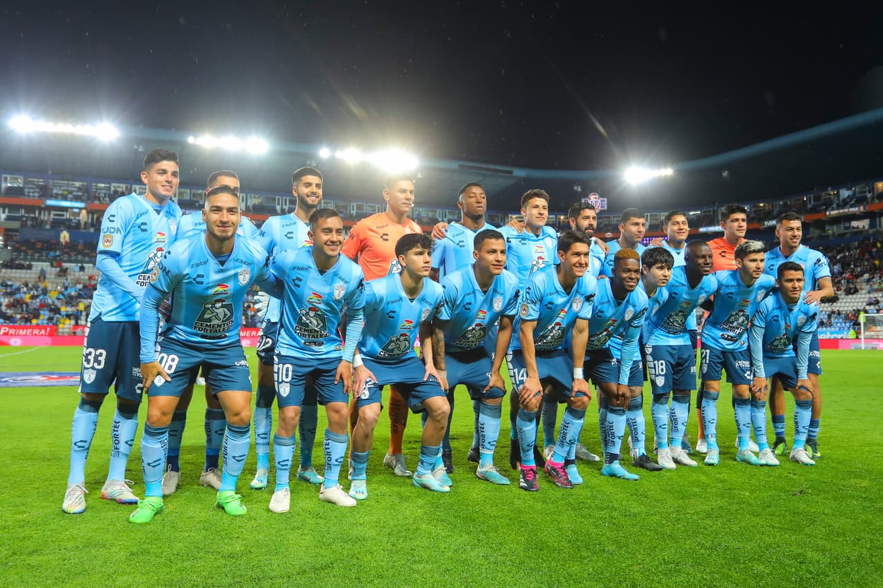 Pachuca homenajeará a Chabelo ante Cruz Azul con jersey especial