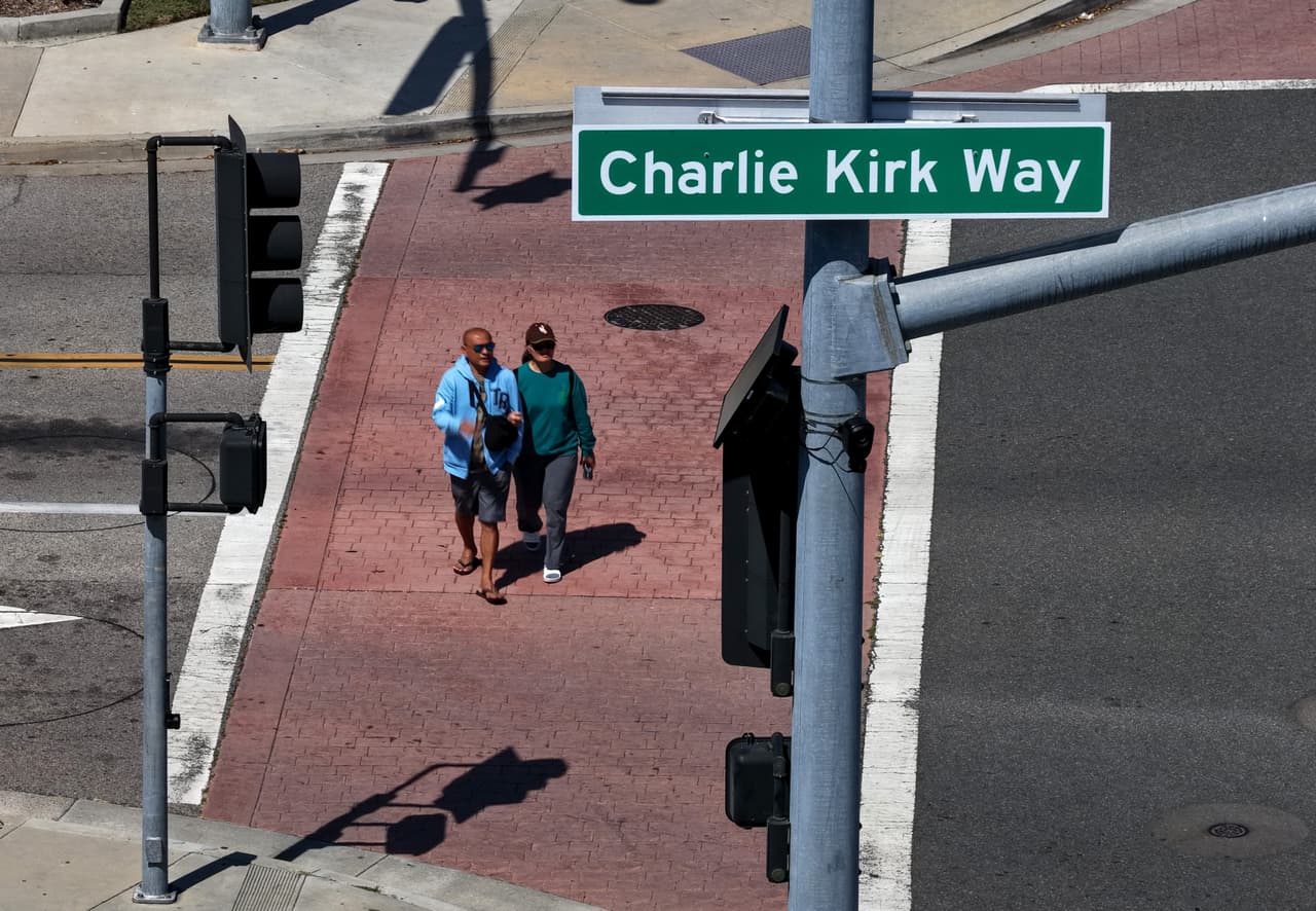 Alcalde de Westminster defiende calle en honor a Charlie Kirk tras ola de críticas
