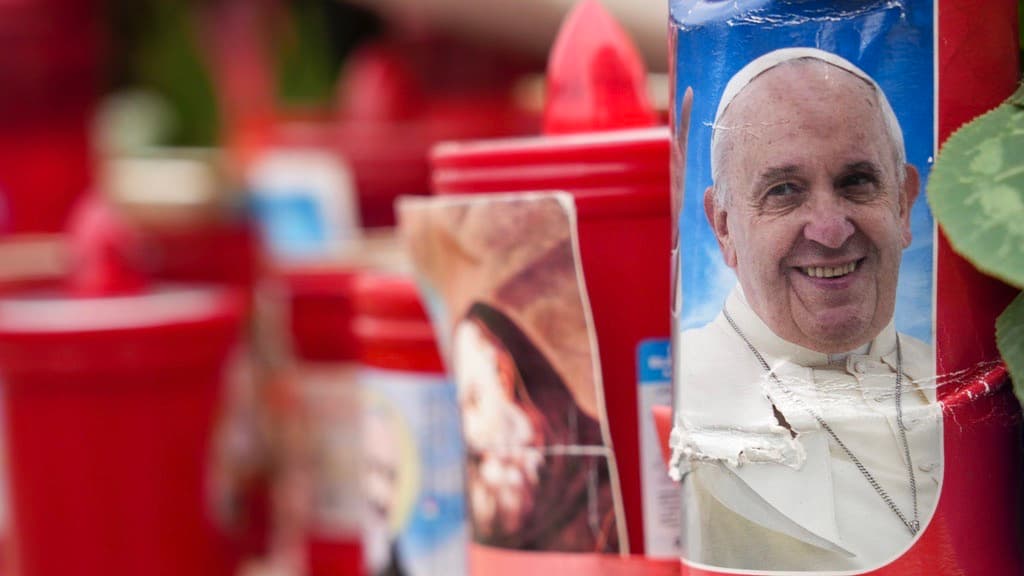 Neumonía bilateral y una "condición clínica compleja": el delicado estado de salud del papa Francisco