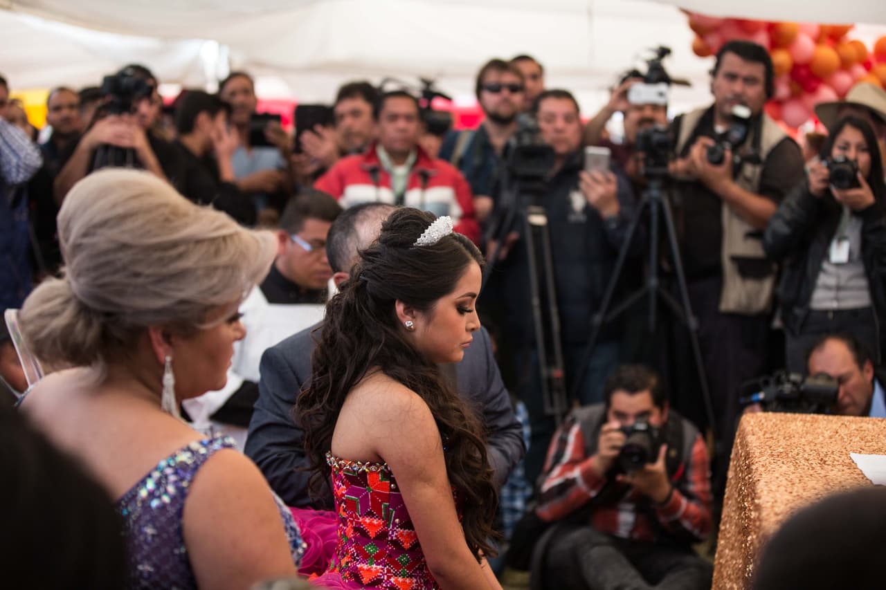 Los XV de Rubí, una quinceañera en esteroides: cuando la viralidad invade un pueblo sin internet