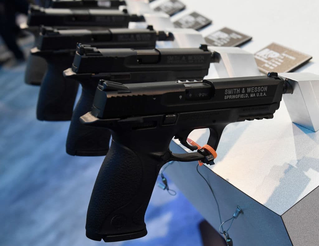 La Corte Suprema de EEUU escucha argumentos de México en su demanda contra fabricantes de armas estadounidenses