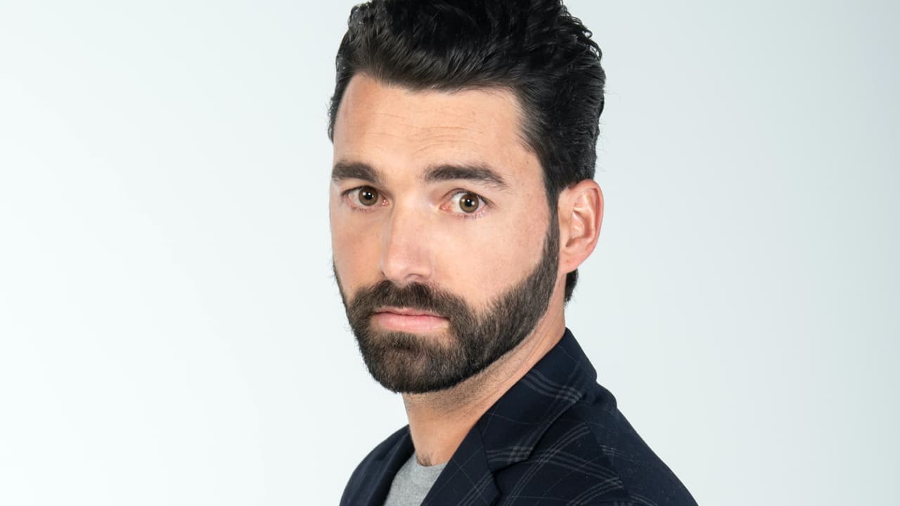 Gonzalo Peña reaparece en redes tras acusaciones de complicidad en abuso sexual