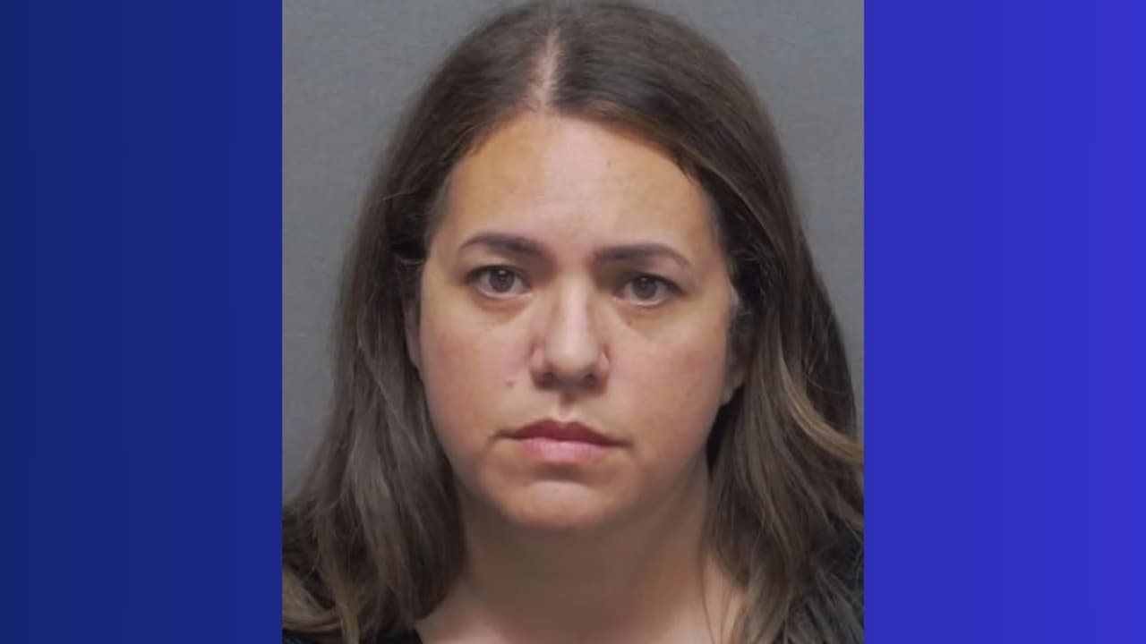 Concejala de San Antonio es arrestada por presuntamente conducir en estado de ebridad