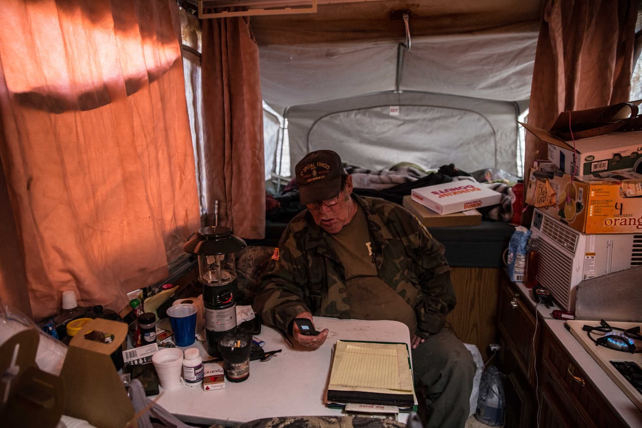 El líder de la milicia pro Trump arrestado dijo que "entrenaban para matar" a Clinton y a Obama, según la acusación