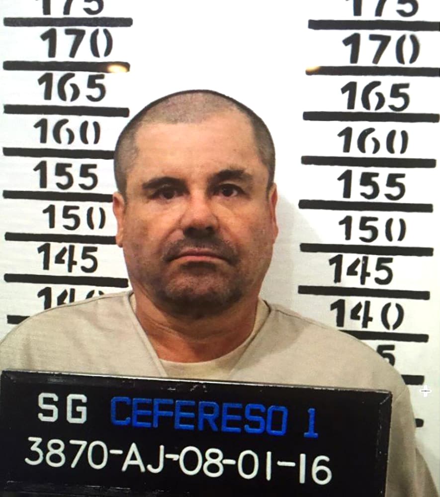 Univision Story House y Netflix coproducen "El Chapo", serie basada en la vida de Joaquín "El Chapo" Guzmán Loera uno de los criminales más peligrosos del mundo. Esta serie estará disponible en Netflix y se transmitirá en UniMás para el 2017.