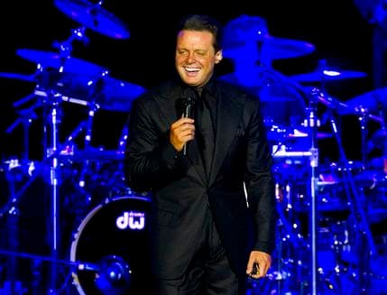 Singer Luis Miguel arrested for non-payment of $1 million to former manager