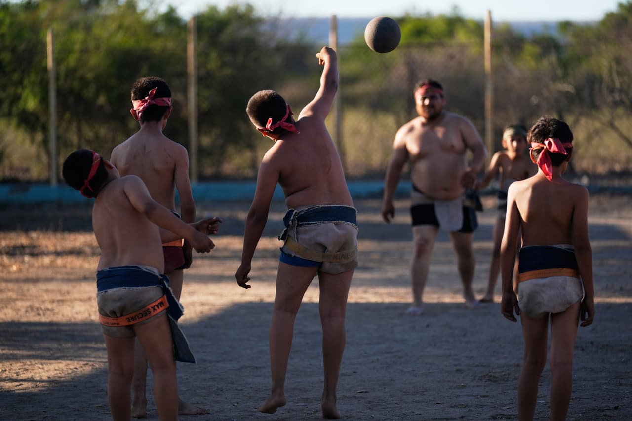 Cómo un juego de pelota de hace 3.400 años logró sobrevivir en México