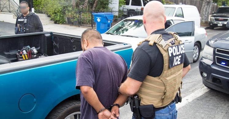Gobierno de Trump propone aumentar en un 387% la tarifa del formulario I-246 para pedir la suspensión de deportación