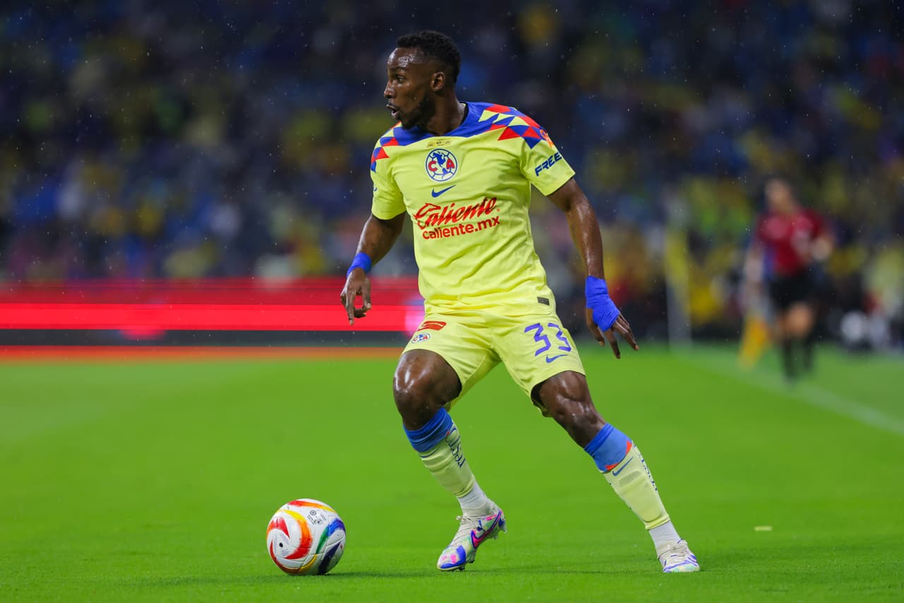 Julián Quiñones regresará a la Liga MX en un año, asegura Andrés Vaca