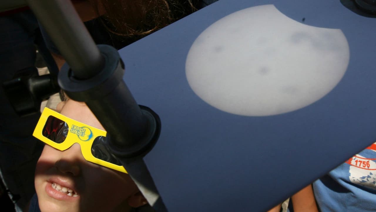 Nueva York realizará varios eventos en preparación al eclipse solar del 8 de abril