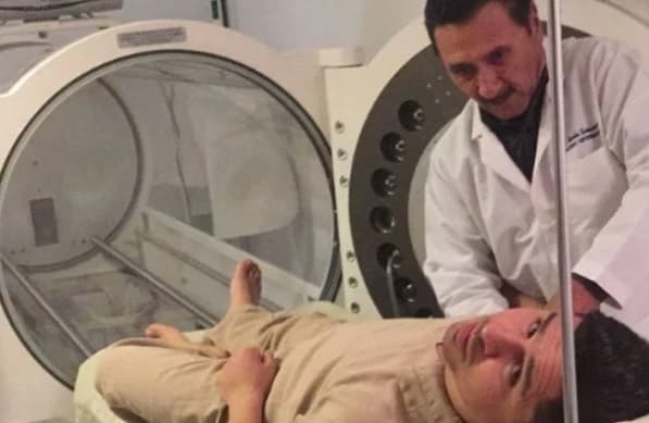 Larry se ha sometido a varios chequeos médicos y cada que asiste al doctor sube imágenes a sus redes sociales.