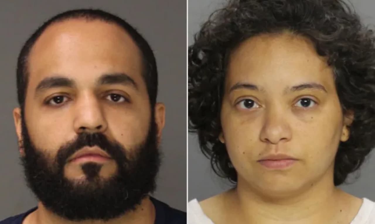 Acusan a padres de matar a su bebé un día después de nacer en hospital de Pensilvania