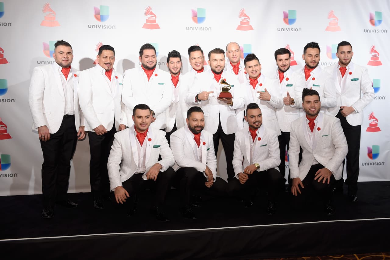 <b>Banda El Recodo</b>
<br>
<b>Gramófonos ganados: </b>1
<br>
<b>Categorías en las cuales ganó:</b>
<br>Mejor Álbum de Música Banda
