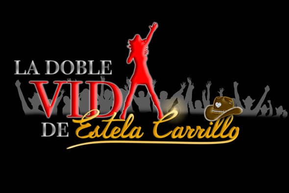 En "La Doble Vida de Estela Carrillo" veremos la historia de "Estela Carrillo" una maestra de música que se ve obligada a declarar a favor del sospechoso de un asesinato para que no descubran que es indocumentada. Estela luchará para convertirse en una aclamada cantante de música regional mexicana.