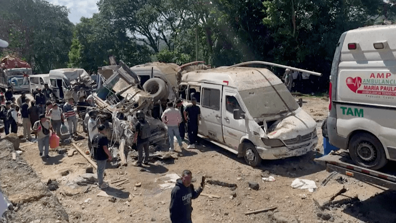 Atentado con bomba causa siete muertos en Colombia en medio de ola de violencia