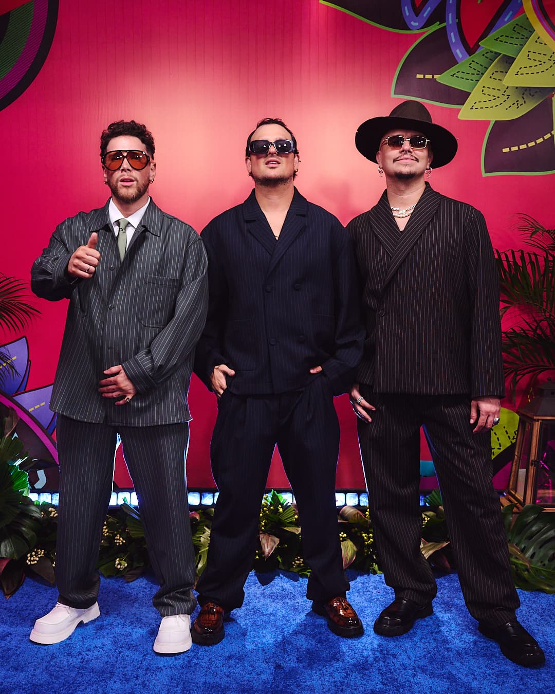 <b>Piso 21</b> deslumbraron en la alfombra azul.