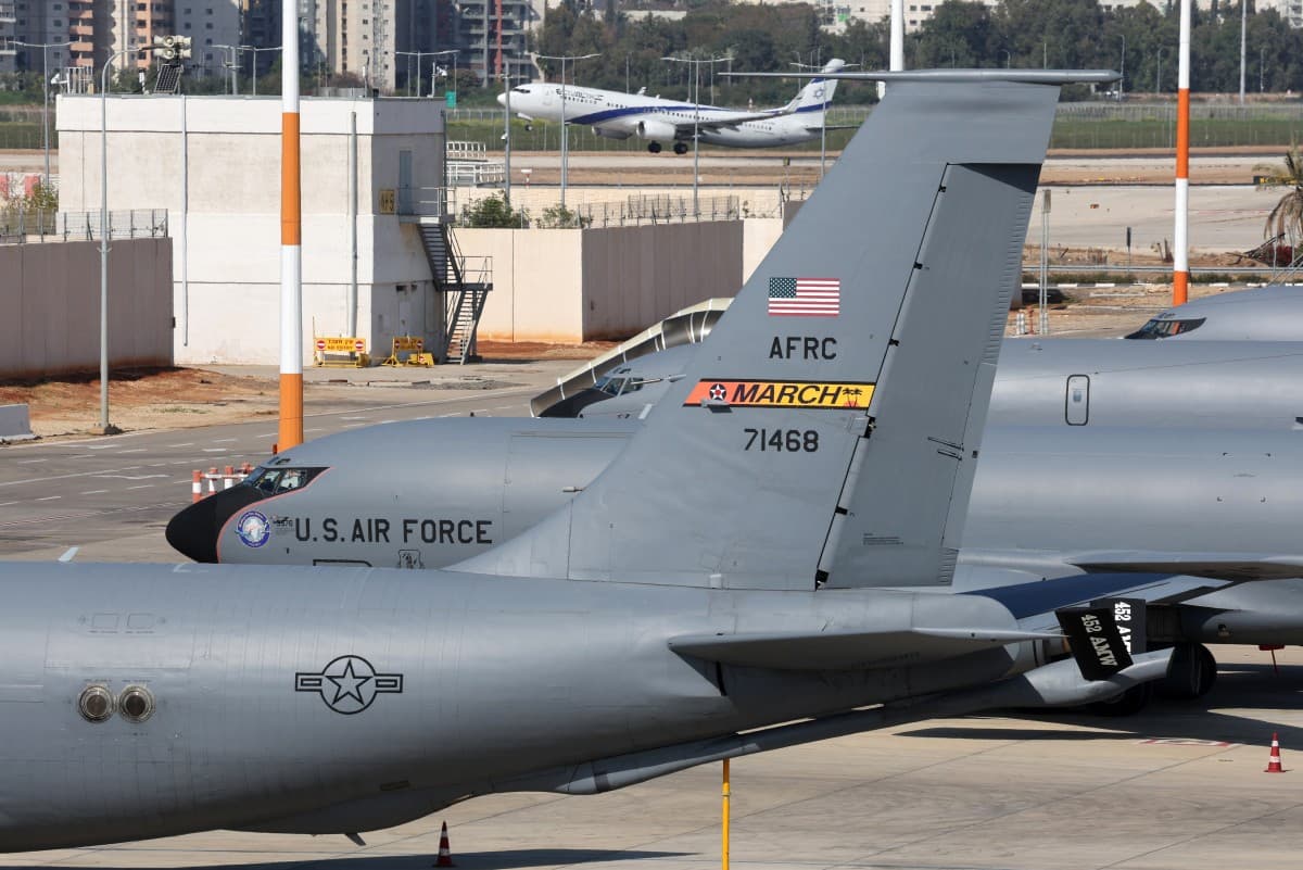 Avión militar de Estados Unidos se estrella contra barrera durante entrenamiento en Filipinas y deja militares heridos